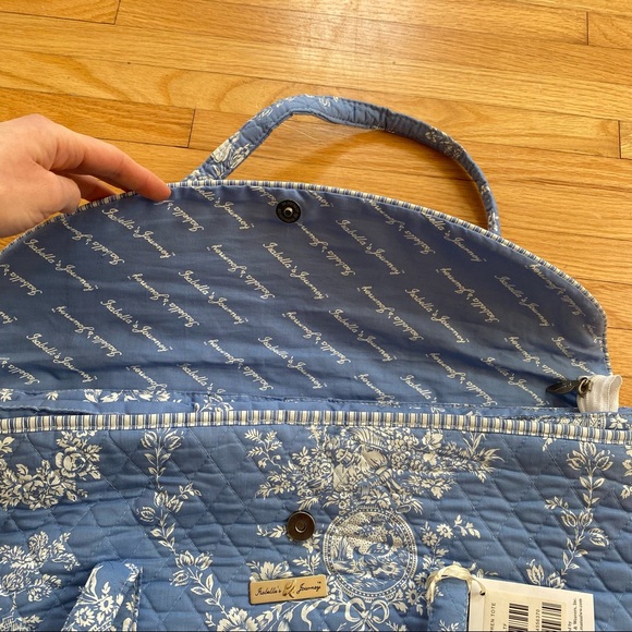 Isabella’s Journey quilted travel bag - Picture 11 of 11